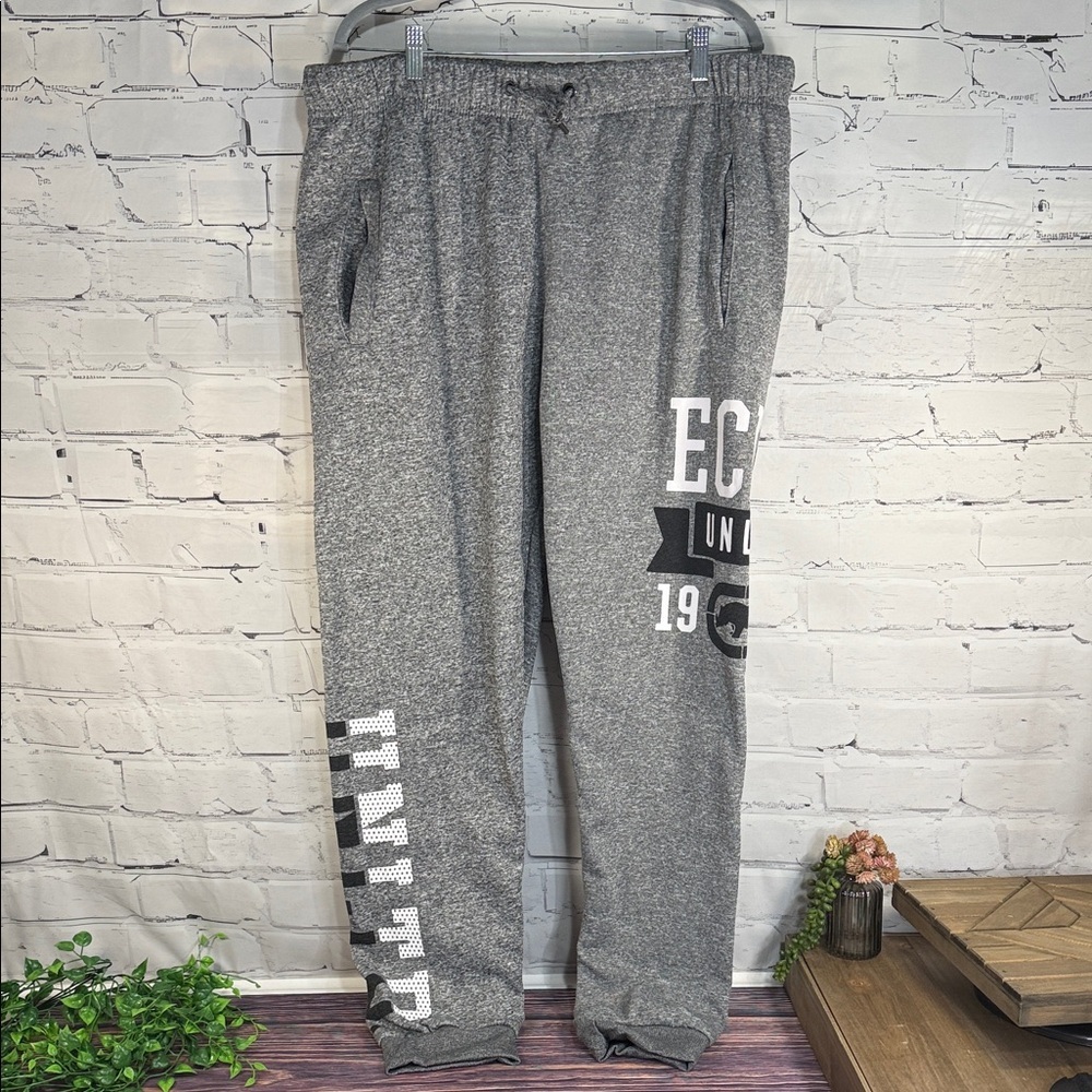 Ecko Unlimited Gray Joggers tapered legs‎ comfy roomy legs bold rhino logo